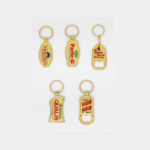 METAL GOLDEN MEENA KEYCHAIN